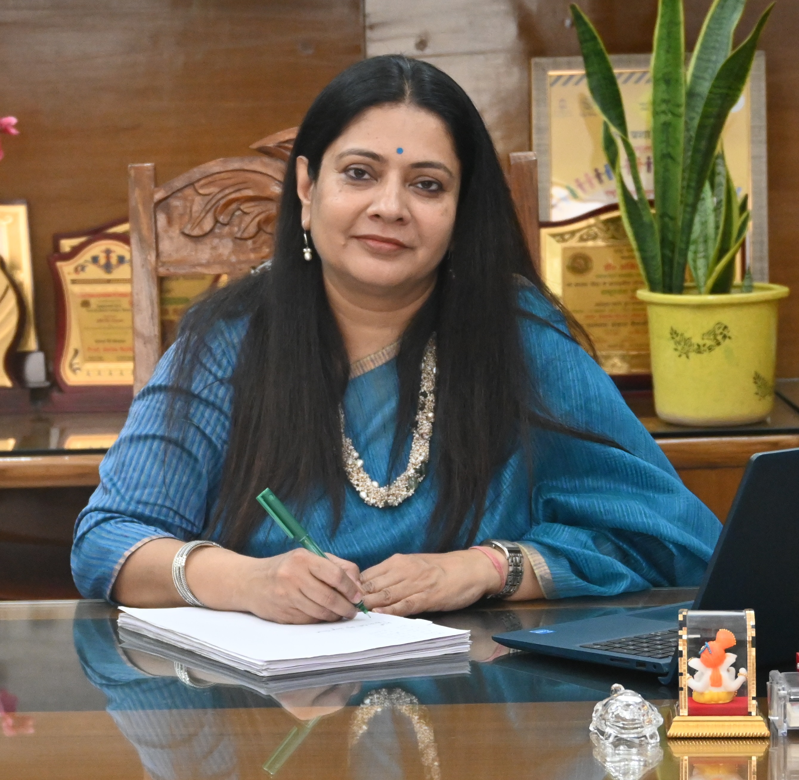 Prof. Anita Rathi, PRINCIPAL